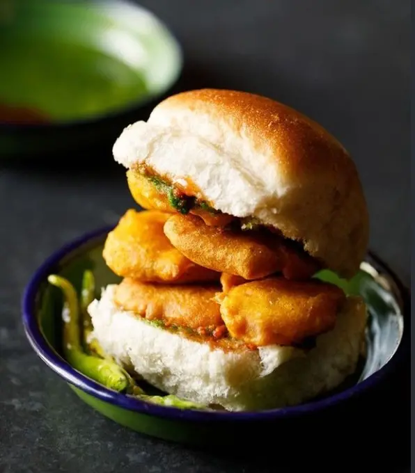 batata bhaji pav