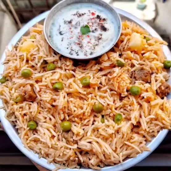 palau with raita