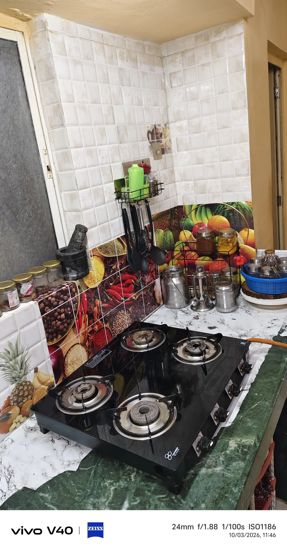 NikhatHomeKitchen